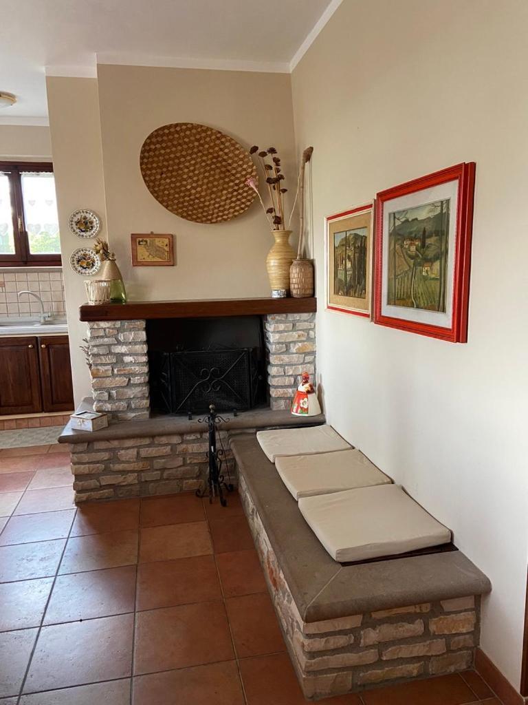 Villa Antonella Castellina Marittima Rum bild